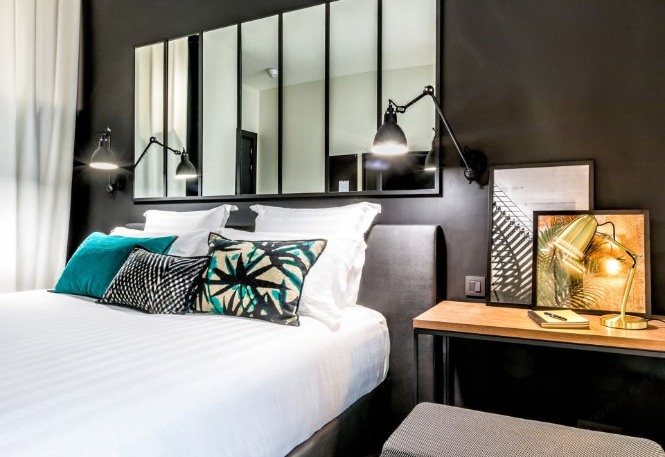 Laz' Hotel Spa Urbain Paris Hotel Overview