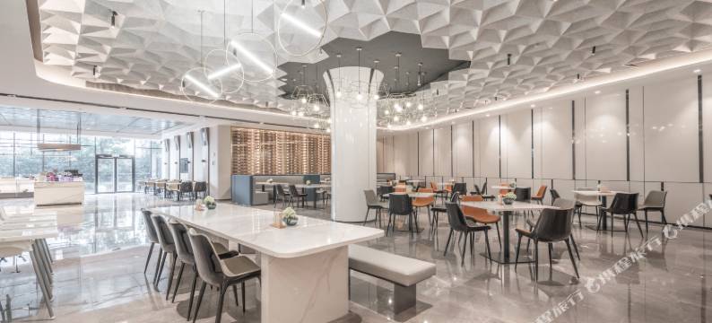 南京江北新区工业大学亚朵酒店图片
