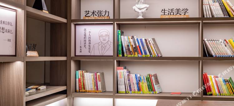 汉庭酒店(乌鲁木齐中营工地铁站店)图片