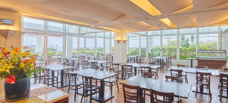 美丽海皇家景观酒店(Royal View Hotel Churaumi)图片