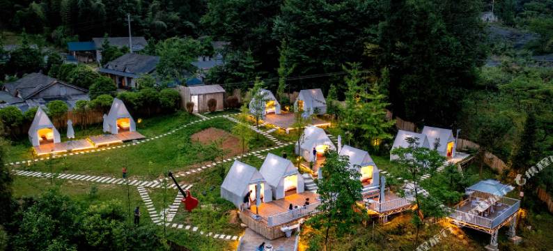 白鹿小野帐篷民宿图片