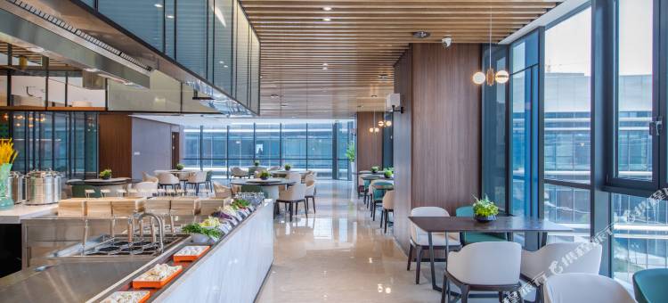 济南CBD山东港口大厦亚朵S酒店图片