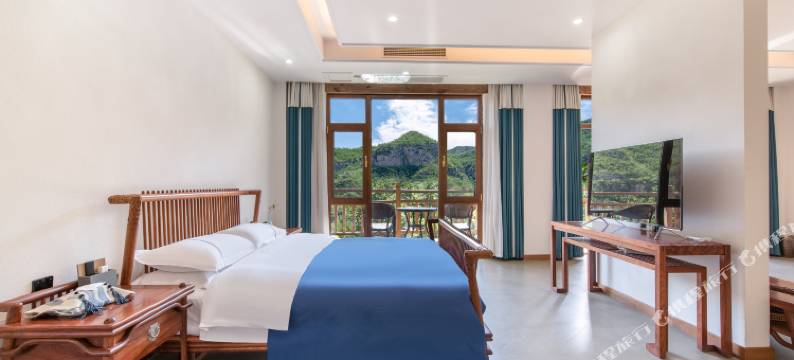 云台山朴居湖畔酒店图片