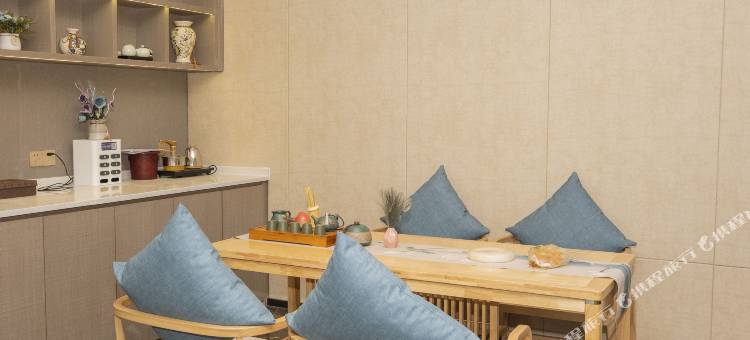 山南民族路怡程酒店图片