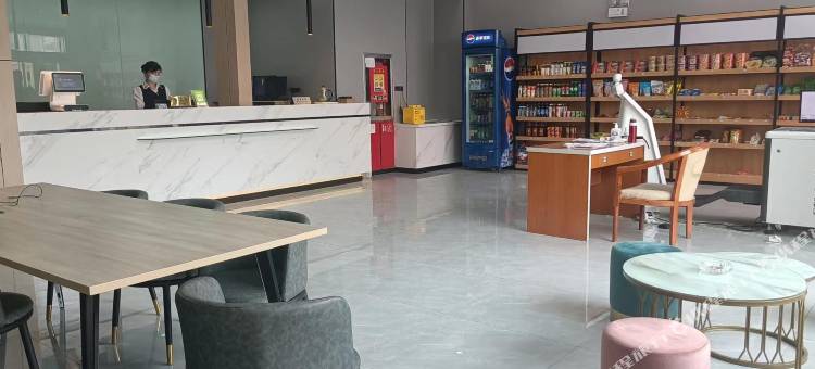 7天连锁酒店(乌鲁木齐延安路新疆大学店)图片