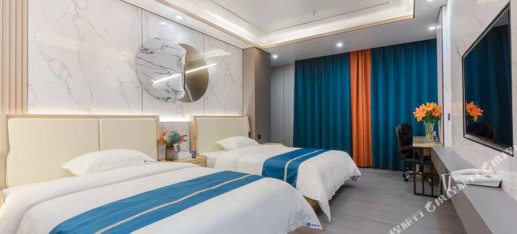 澜沧华庭大酒店(拉祜广场民族街店)图片