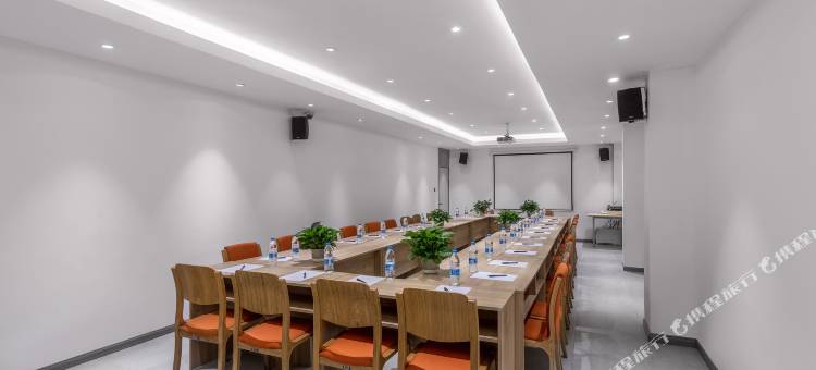 锐思特酒店(滨江路国窖大桥店)图片