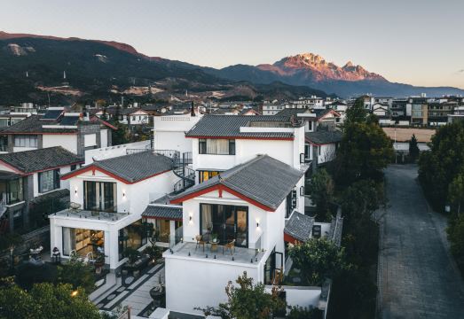 丽江椿和观景民宿外景图