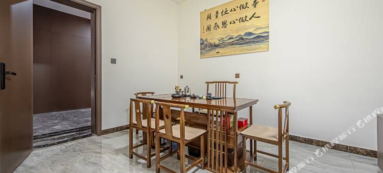 张家界国臣酒店(七十二奇楼子午路店)图片