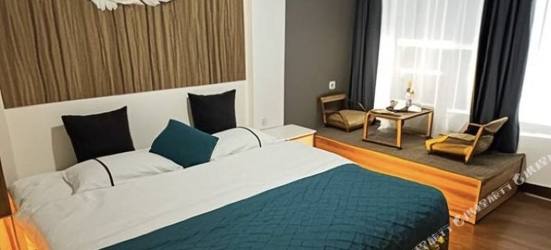 凤凰小熊家民宿(凤凰古城店)图片