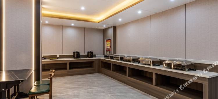 昭苏凤凰国际酒店(人民政府店)图片