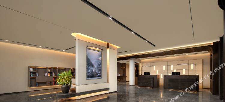 威海站韩乐坊不夜城亚朵酒店图片