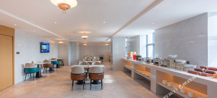 白玉兰酒店(河间德利商业中心店)图片