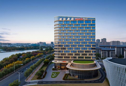 青岛海景城际酒店外景图