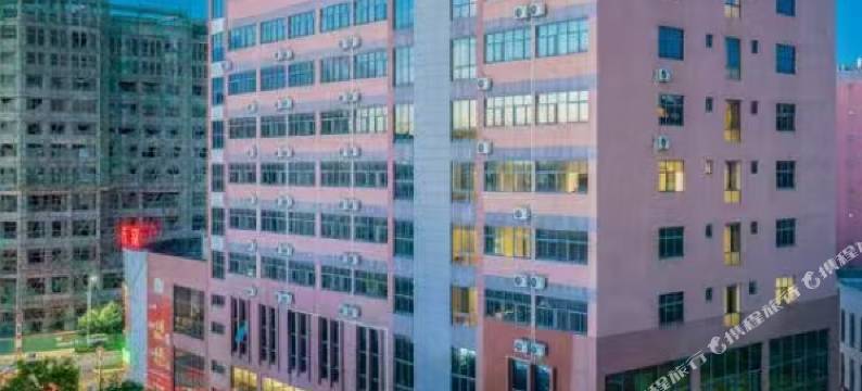 砚山天润龙湖大酒店图片