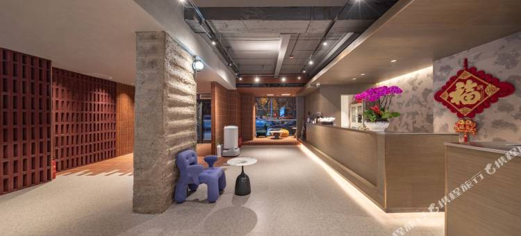 艺龙万国酒店(北京三里屯太古里团结湖地铁站店)图片