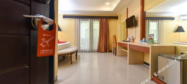 红多兹Plus酒店-巴厘岛画廊2号商城(RedDoorz Plus Near Mall Bali Galeria 2)图片
