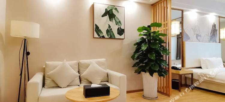 梵品酒店(重庆欢乐谷地铁站店)图片