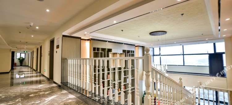 一泉优雅酒店(贵阳高铁北站店)图片