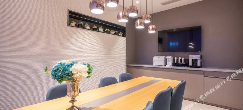 如家旗下UP华驿精选酒店(济南章丘香港街店)图片