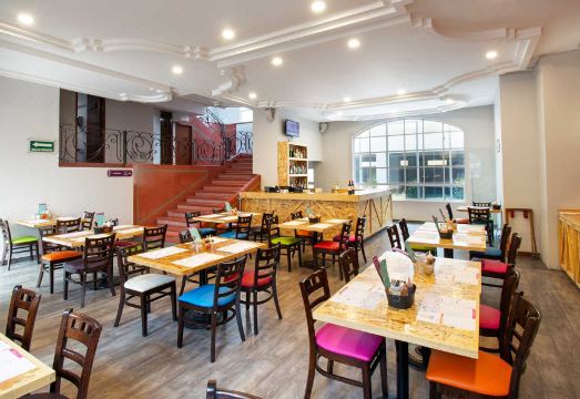 Hotel MX congreso CDMX, Trademark Collection by WyndhamHotel Overview