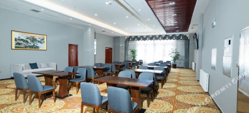 赤峰德航宾馆(玉龙机场店)图片