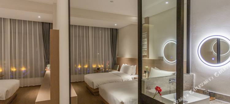 云漫漫高端度假酒店(靖西小城故事店)图片