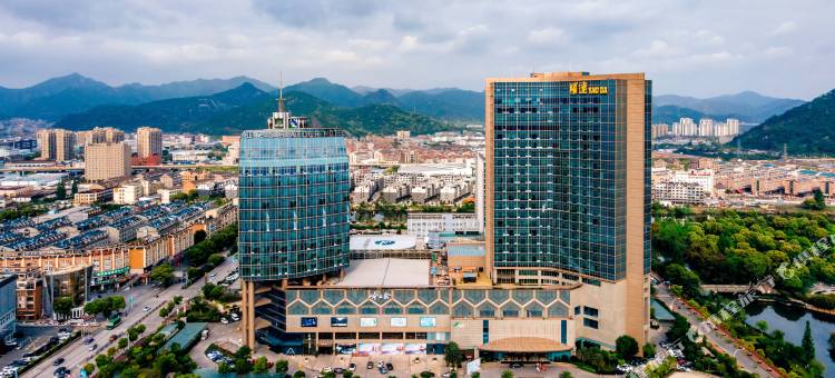 温岭耀达万昌中路亚朵酒店图片