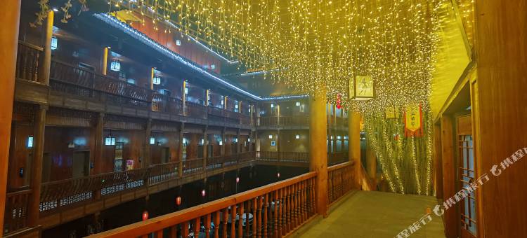 兴文石海苗寨风情酒店(苗城印象店)图片