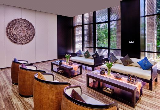 Castle Hotel Shenzhen Hotel Overview