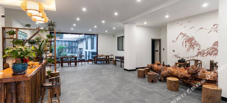 云阁轩(荔波小七孔景区东门售票大厅店)图片