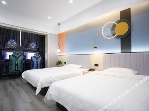 荆门多米酒店 2.0分(1条点评) 157起距离315米立即预订