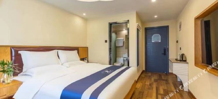 如家睿柏 · 云酒店(合肥银泰中心四牌楼地铁站店)图片