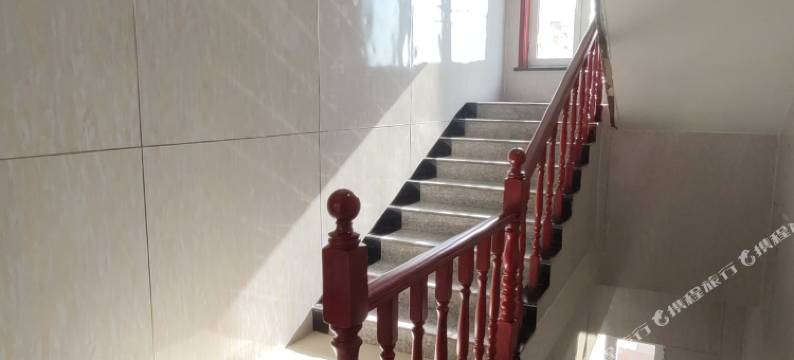 偏关老牛湾商务酒店图片