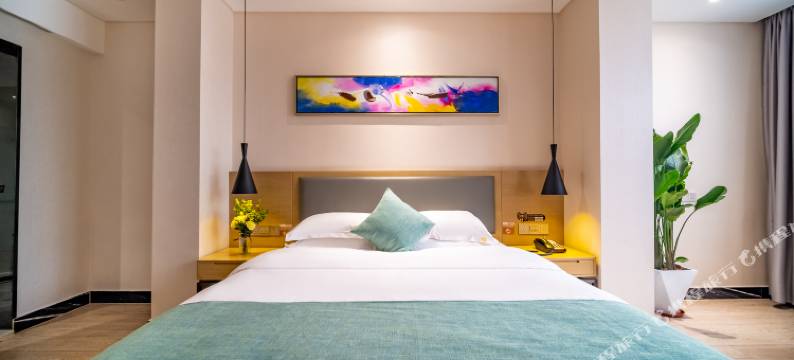 卡尔顿·东方银龙酒店(南宁广西大学新秀公园地铁站店)图片