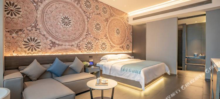 曼陀伦Plus智能酒店(江门和兴广场五邑华侨广场店)图片