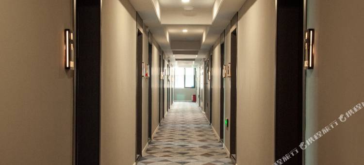 顾奈电竞酒店(蚌埠银泰城店)图片