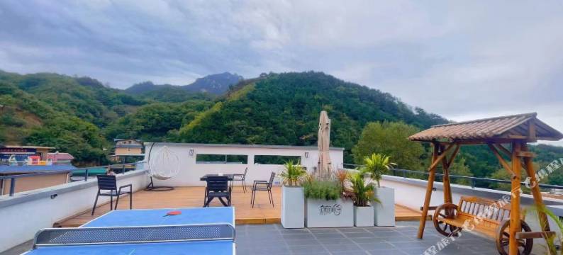 天津山顶的院子民宿图片