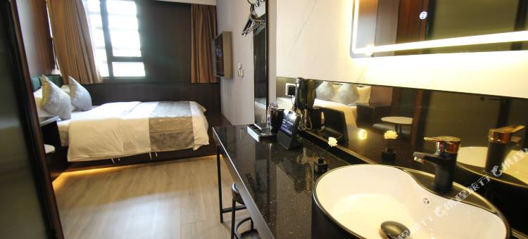 尚运铂金酒店(第九人民医院陆家浜路地铁站店)图片