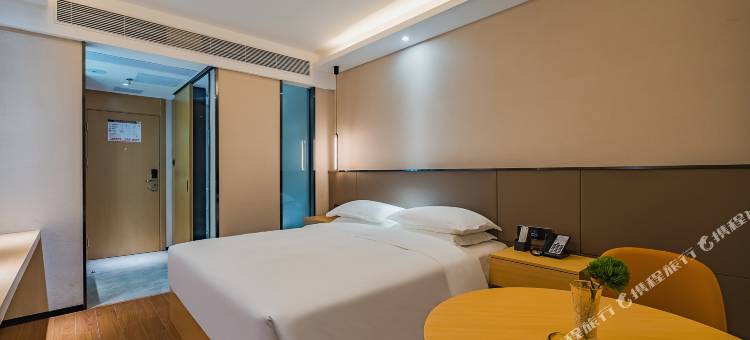 柏曼酒店(佛山金沙洲金铂天地店)图片