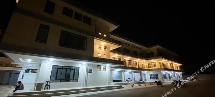 拉帕特里亚贝贝旅游因由Cocotel酒店管理(La Patria Baybay Tourist Inn powered by Cocotel)图片