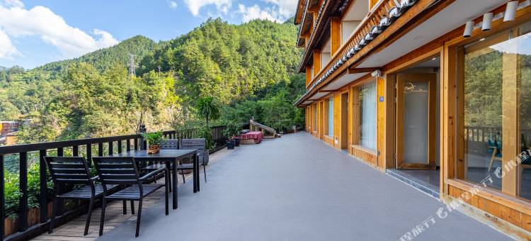 澜梦庭全景酒店(西江千户苗寨观景台店)图片