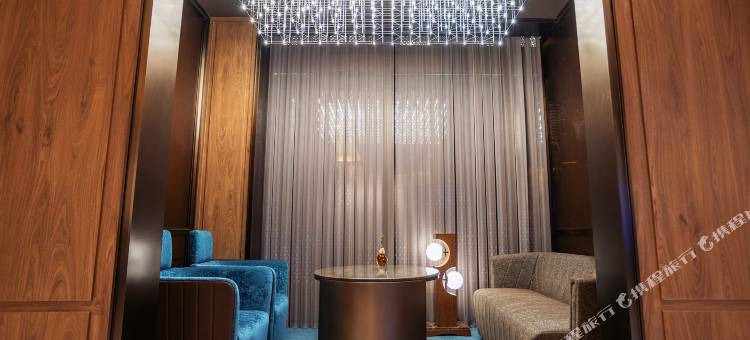 鞍山火车站苏宁广场桔子水晶酒店图片