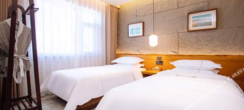 国信四季温泉度假酒店(长白山高铁站店)图片