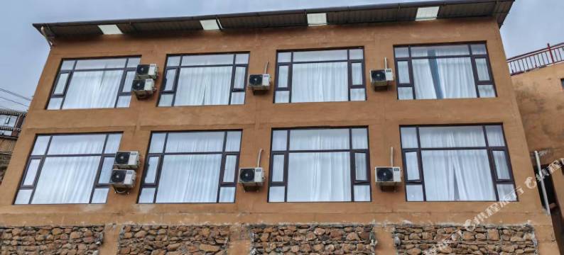 扎尕那油菜花观景民宿图片