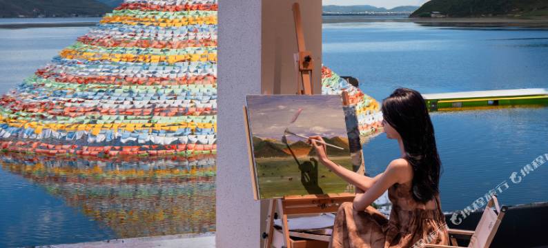 帛海云语丨山水之镜聆感森氧度假庄园Villa(纳帕海店)图片