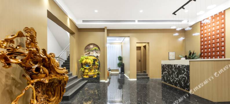 云栖智影酒店(赛罕塔拉城中草原店)图片