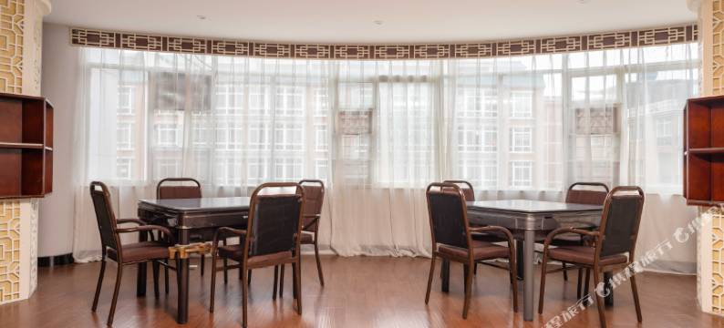 锦顺天华酒店(楚雄彝人古镇店)图片