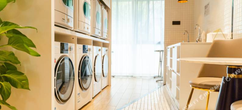 杭州西溪谷天目山路亚朵酒店图片