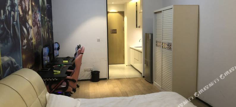 南京酷莓的电竞小家公寓图片